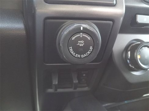 Used 2018 Ford F150 XLT w/ Equipment Group 302A Luxury image 23