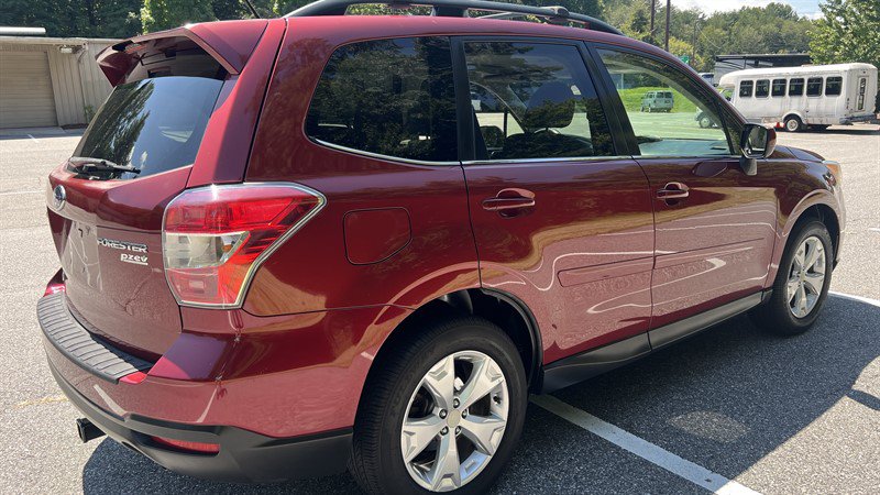 Used 2015 Subaru Forester 2.5i Limited AWD/4WD image 6