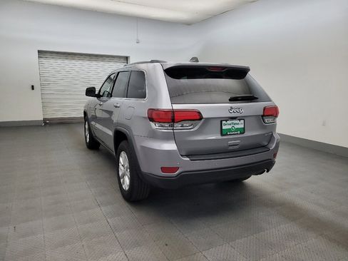 Used 2021 Jeep Grand Cherokee Laredo RWD image 5