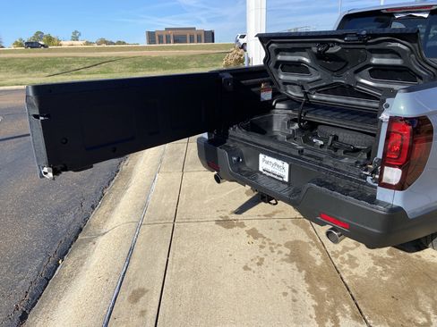 New 2026 Honda Ridgeline RTL image 17