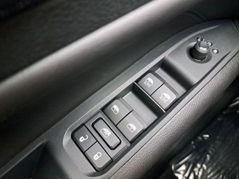 New 2026 Jeep Compass Latitude image 29