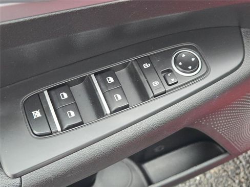 Used 2023 Kia Forte LXS image 21