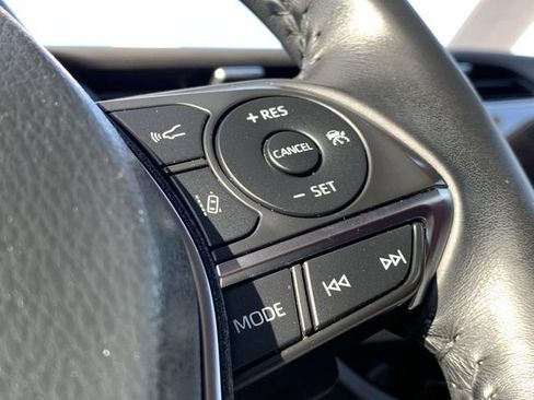 Used 2019 Toyota Camry XSE FWD image 23