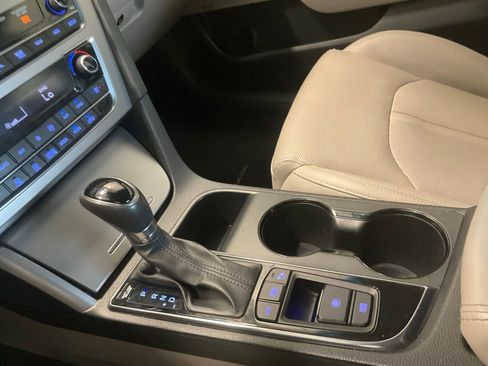 Used 2016 Hyundai Sonata Limited FWD image 26