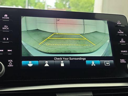 Used 2022 Honda Accord Touring image 22