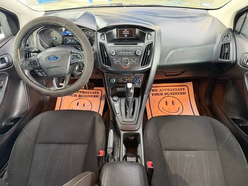 Used 2015 Ford Focus SE w/ SE Sport Package FWD image 14