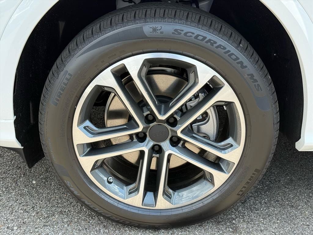 New 2026 Audi Q5 2.0T AWD/4WD image 9