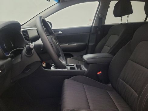 Used 2021 Kia Sportage LX image 17