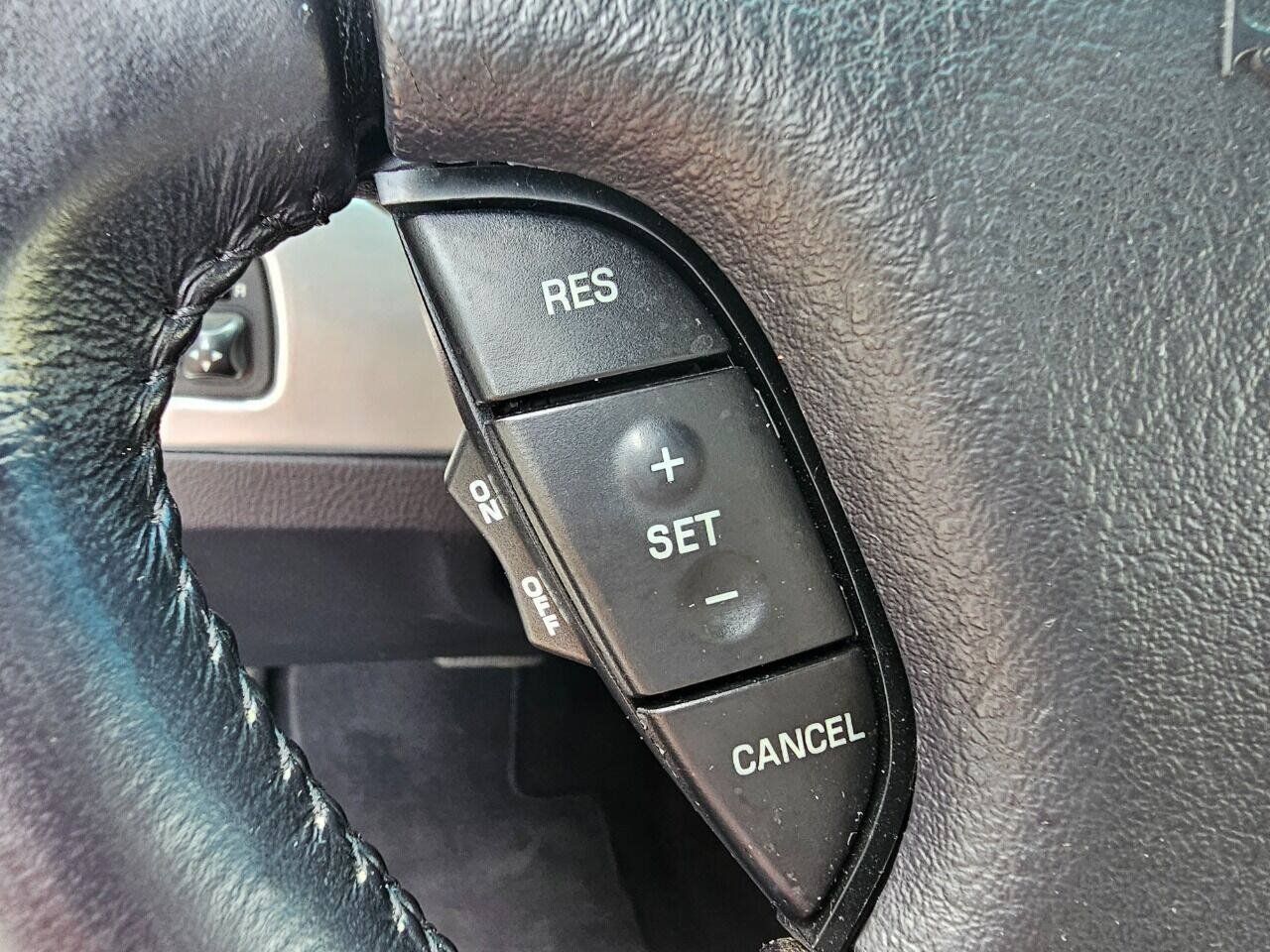 Used 2003 Ford Thunderbird RWD image 16