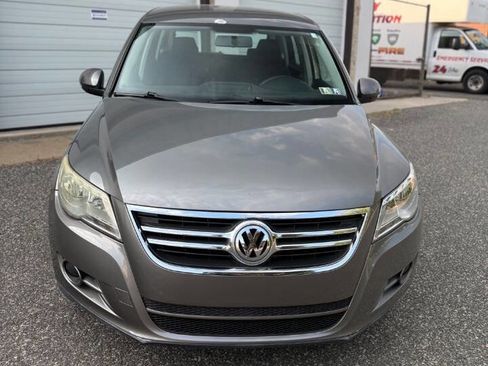 Used 2009 Volkswagen Tiguan S FWD image 10