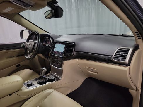 Used 2021 Jeep Grand Cherokee Limited AWD/4WD image 29