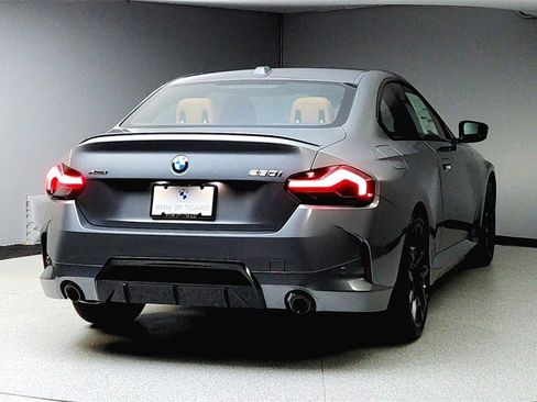 Used 2025 BMW 230i xDrive Coupe w/ M Sport Package image 6