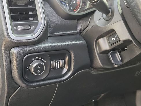 Used 2019 RAM 3500 Laramie image 17