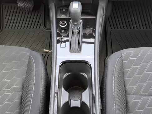 Used 2024 Nissan Kicks SV FWD image 19