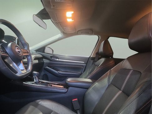 Used 2023 Nissan Altima 2.5 SR image 15