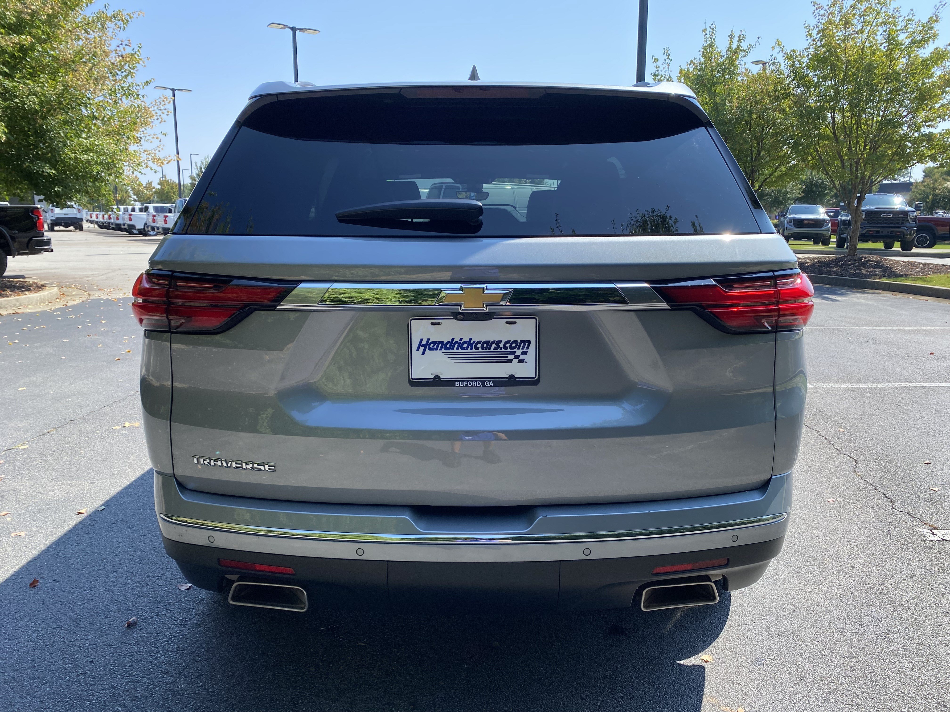 Used 2023 Chevrolet Traverse High Country FWD image 8