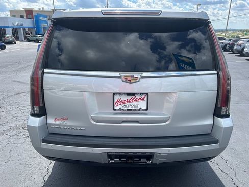 Used 2019 Cadillac Escalade ESV Platinum image 7