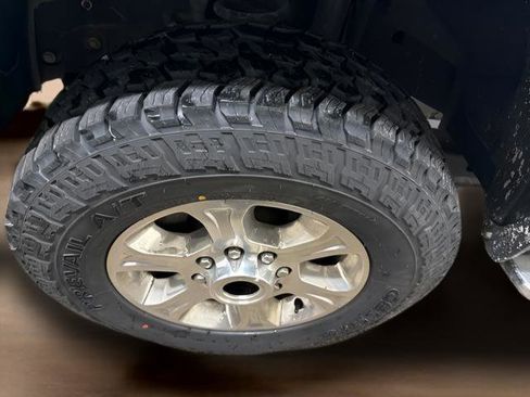 Used 2024 RAM 2500 Big Horn AWD/4WD image 36
