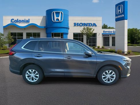 Used 2025 Honda CR-V LX image 8