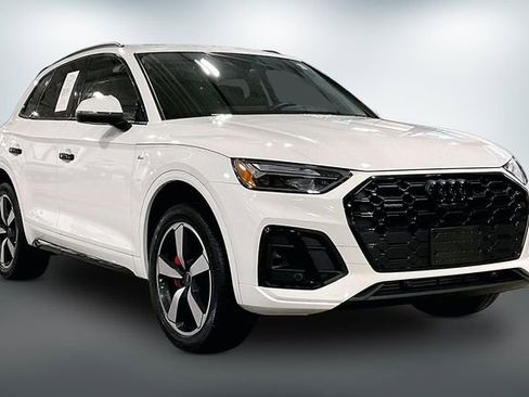 Certified 2023 Audi Q5 2.0T Premium Plus image 1