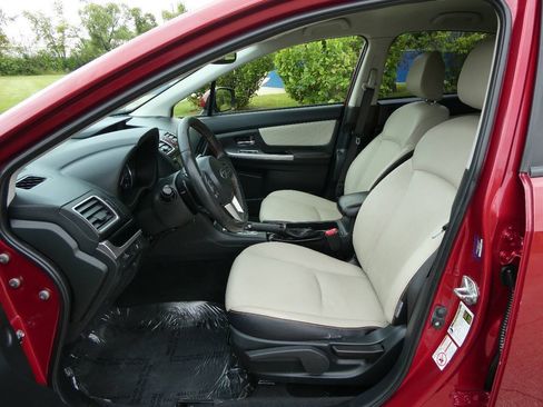 Used 2016 Subaru Crosstrek 2.0i Limited w/ Popular Package #2 AWD/4WD image 9