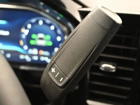 Used 2023 Chevrolet Silverado 1500 LT image 25