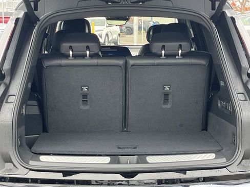 New 2026 Cadillac Vistiq Sport image 16