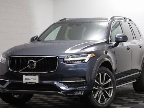 Used 2018 Volvo XC90 T5 Momentum w/ Convenience Package image 1