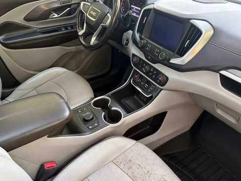 Used 2019 GMC Terrain SLT w/ Infotainment Package II AWD/4WD image 16