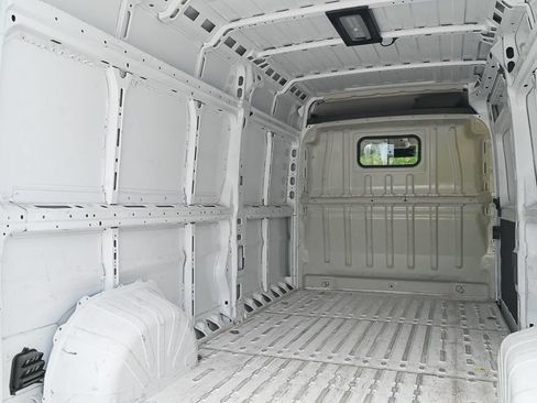 Used 2025 RAM ProMaster 3500 w/ Convenience Group FWD image 7