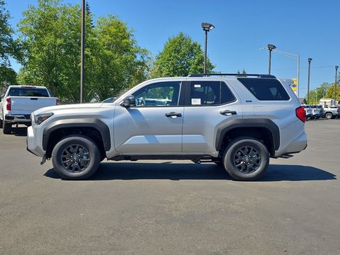 New 2026 Toyota 4Runner SR5 AWD/4WD image 6