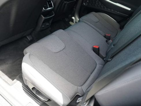 Used 2020 Hyundai Santa Fe SEL FWD image 14