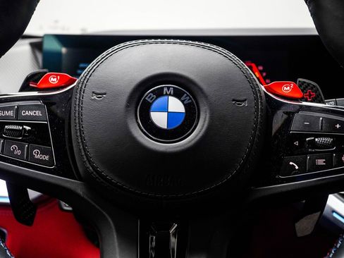 Used 2023 BMW XM image 40