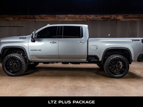 Used 2025 Chevrolet Silverado 2500 LTZ w/ LTZ Plus Package image 6