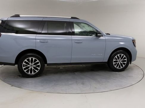 New 2025 Ford Expedition Platinum image 14