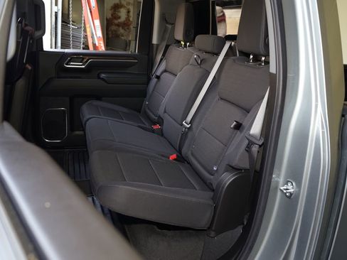 Used 2025 Chevrolet Silverado 3500 LT w/ Convenience Package image 12