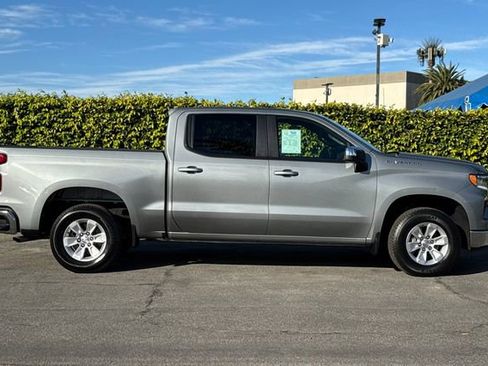 Used 2025 Chevrolet Silverado 1500 LT image 3
