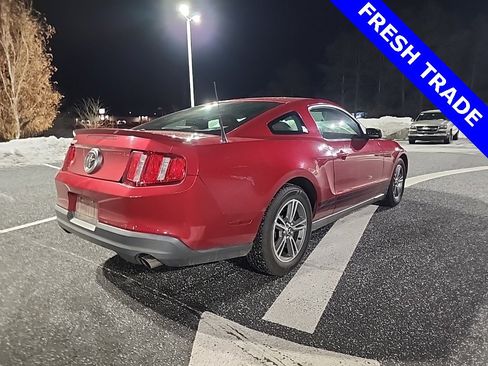 Used 2010 Ford Mustang Premium image 5