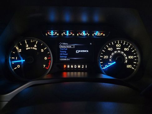 Used 2015 Ford F150 XLT w/ Equipment Group 302A Luxury RWD image 23