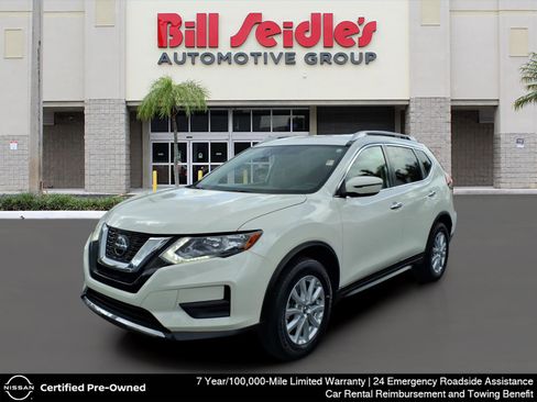 Certified 2020 Nissan Rogue SV image 1