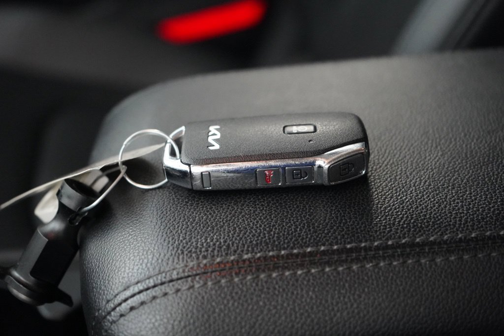 Used 2023 Kia Sportage EX FWD image 38