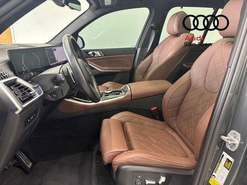 Used 2024 BMW X5 sDrive40i w/ Executive Package image 33