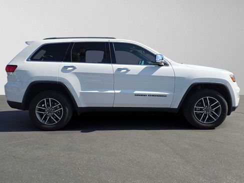 Used 2021 Jeep Grand Cherokee Limited AWD/4WD image 2