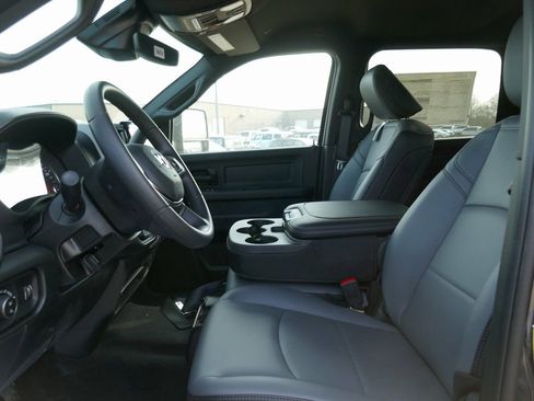 New 2026 RAM 2500 Tradesman AWD/4WD image 17