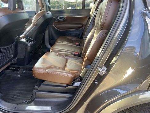 Used 2022 Volvo XC90 T6 Inscription image 9