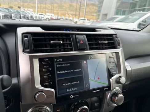 Used 2021 Toyota 4Runner SR5 Premium w/ Moonroof Package AWD/4WD image 33