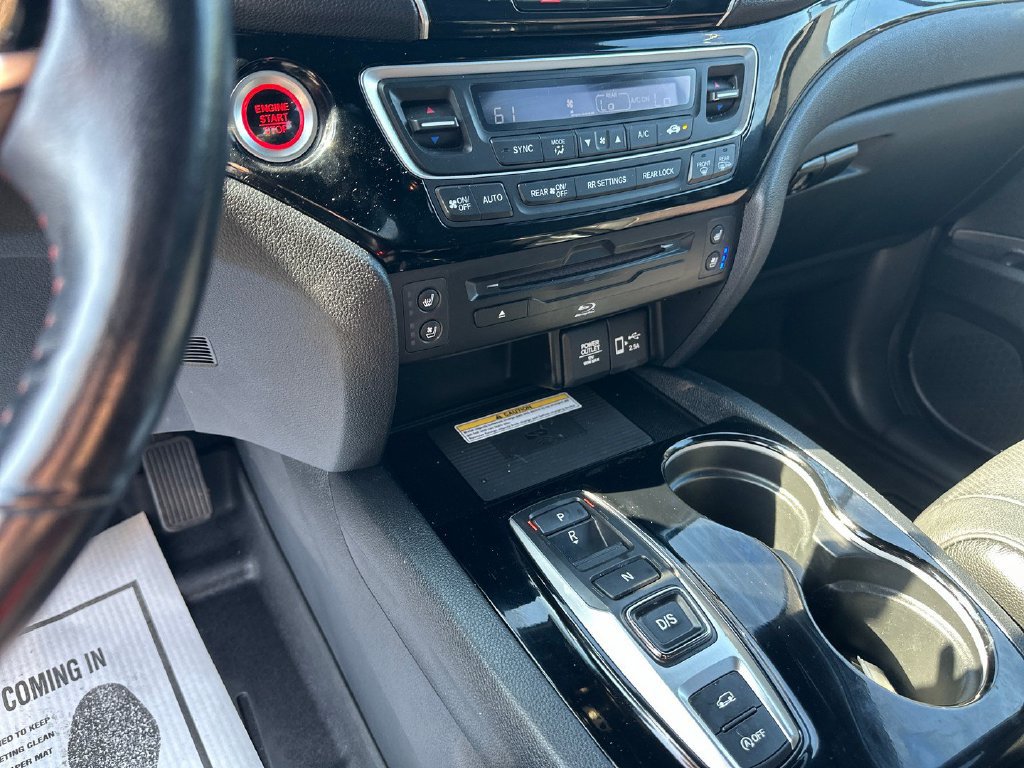 Used 2022 Honda Pilot Black Edition image 17