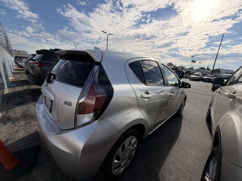 Used 2015 Toyota Prius C One FWD image 2