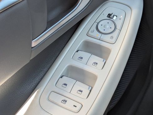 Used 2025 Hyundai Sonata SEL FWD image 22