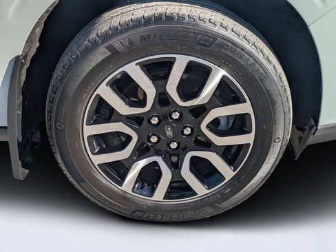 Used 2023 Ford Maverick Lariat w/ Lariat Luxury Package AWD/4WD image 11